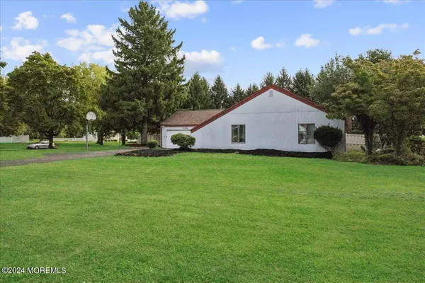 490 Iron Bridge Road, Freehold, NJ 07728