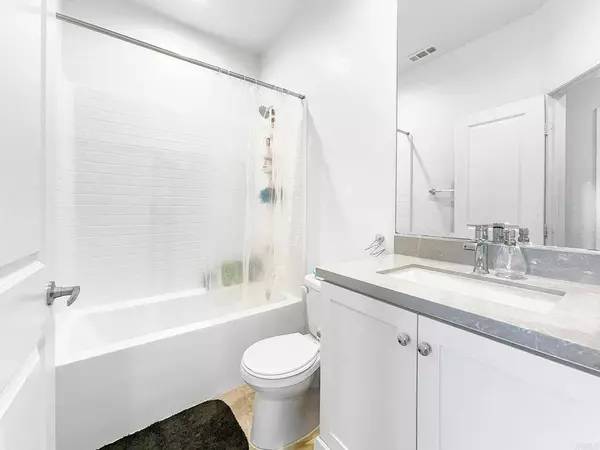 1414 Santa Victoria RD #4, Chula Vista, CA 91913