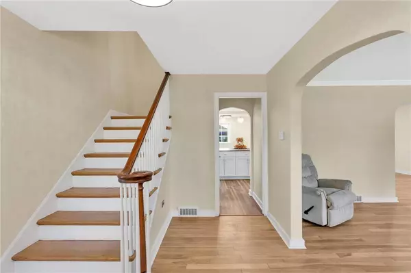 2272 State Route 981, New Alexandria, PA 15670