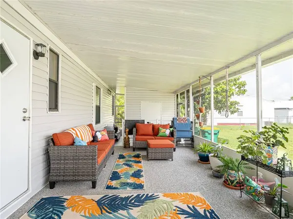 920 Hyacinth CIR, Sebastian, FL 32976