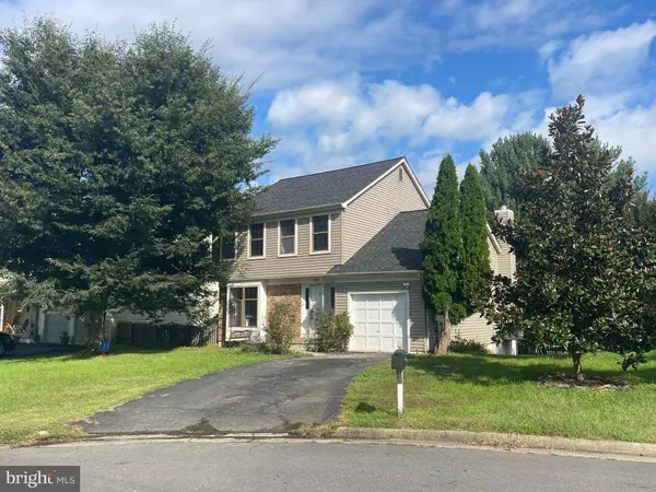 25 NEWLAND CT, Sterling, VA 20165