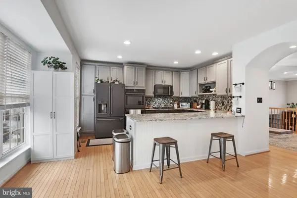 26111 NIMBLETON SQ, Chantilly, VA 20152