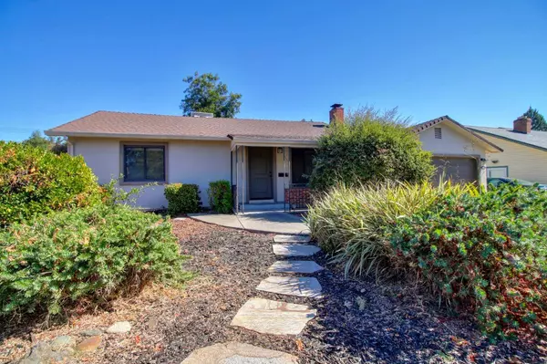 2530 Castlewood DR, Sacramento, CA 95821