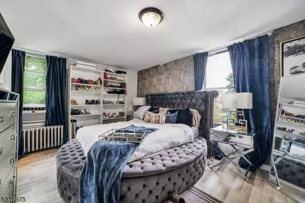 260 Seymour Ave, Newark City, NJ 07112