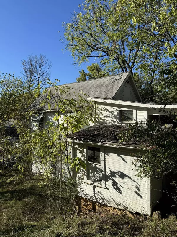 26 Miller Street, Athens, OH 45701