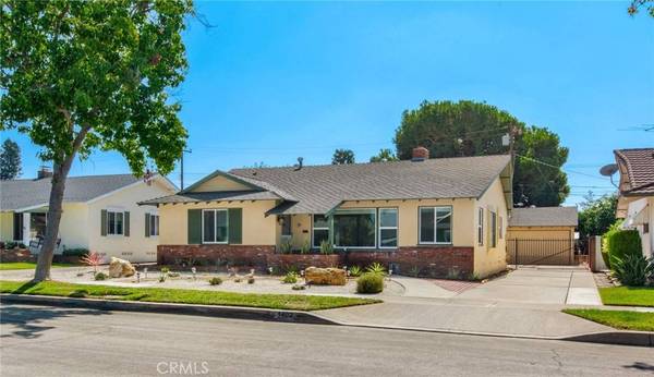 1402 E Madison Avenue, Orange, CA 92867