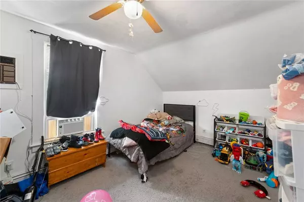 268 Cottage ST, Woonsocket, RI 02895