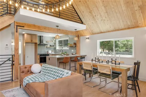 26964 Golf Course LN, Lake Arrowhead, CA 92352