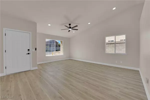 6232 W La Madre Way, Las Vegas, NV 89130