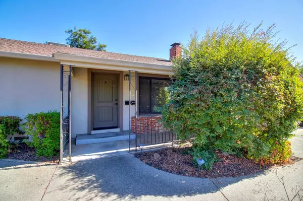 2530 Castlewood DR, Sacramento, CA 95821