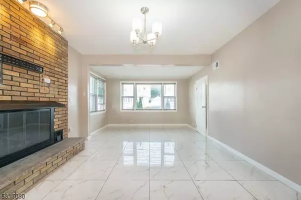 231 E 6th St, Clifton City, NJ 07011