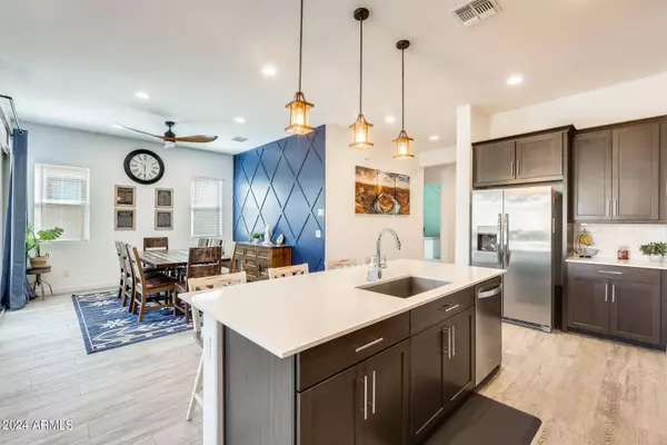 4016 W ESTES Way, Laveen, AZ 85339