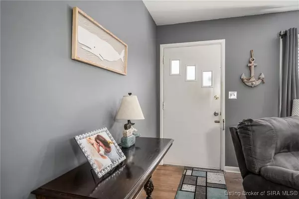 1303 Valley View TER, Louisville, KY 40229