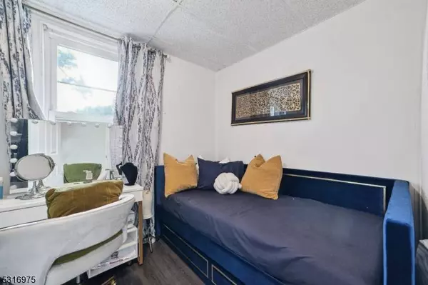 260 Seymour Ave, Newark City, NJ 07112