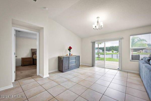 7045 SANDLE DR, Jacksonville, FL 32219