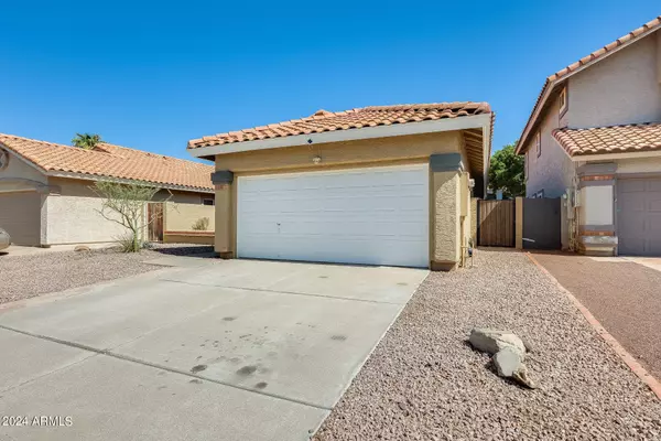 6849 S ROOSEVELT Street, Tempe, AZ 85283