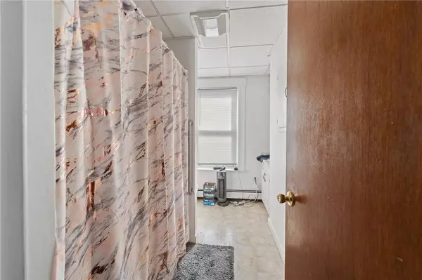 268 Cottage ST, Woonsocket, RI 02895