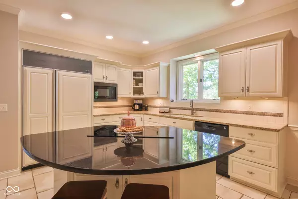 11546 Old Stone DR, Indianapolis, IN 46236