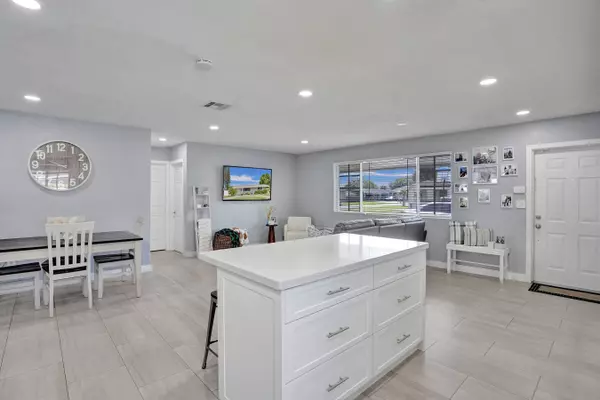 7953 Madeira St, Miramar, FL 33023-4521