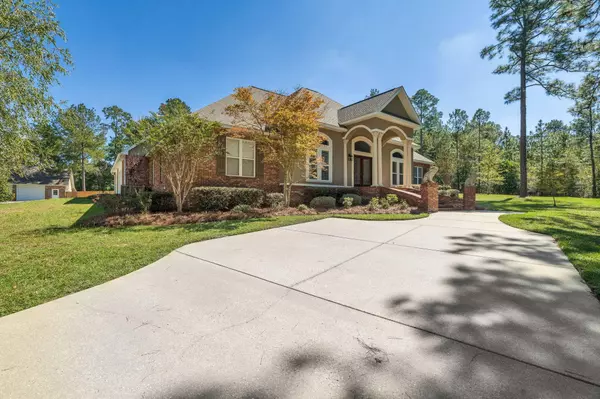 28 W Lake Rd., Hattiesburg, MS 39402