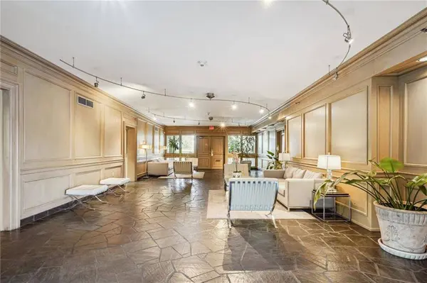 123 WALNUT ST #302, New Orleans, LA 70118