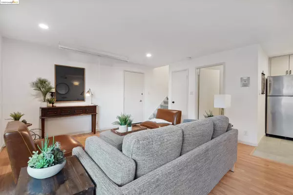 710 E 22Nd St, Oakland, CA 94606