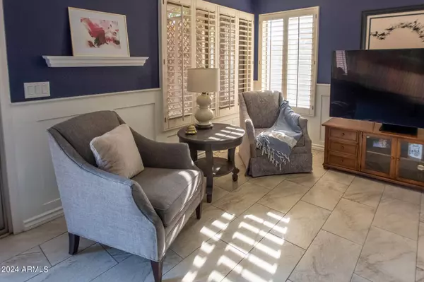 683 W CRANE Court, Chandler, AZ 85286