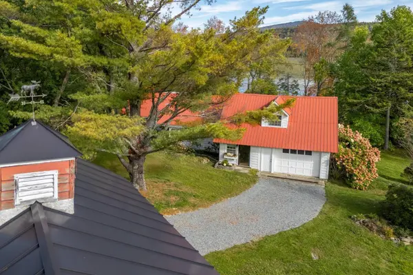 2027 Belmont RD, Mount Holly, VT 05730