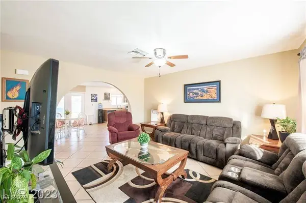 409 E Barrett Street, Henderson, NV 89011