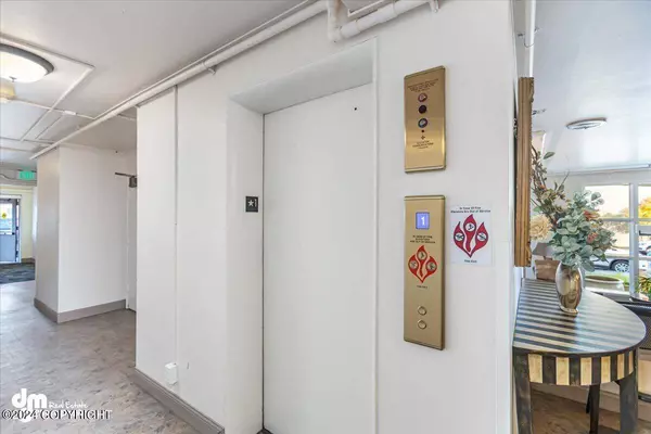 1110 W 6th AVE #102, Anchorage, AK 99501