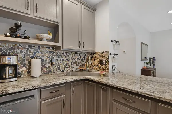 26111 NIMBLETON SQ, Chantilly, VA 20152