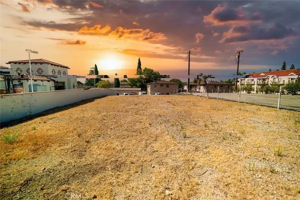 150 W Whittier BLVD, La Habra, CA 90631