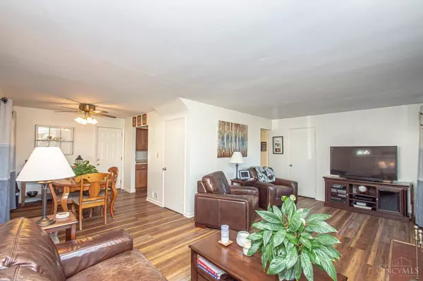 4107 Lefevre Dr, Kettering, OH 45429