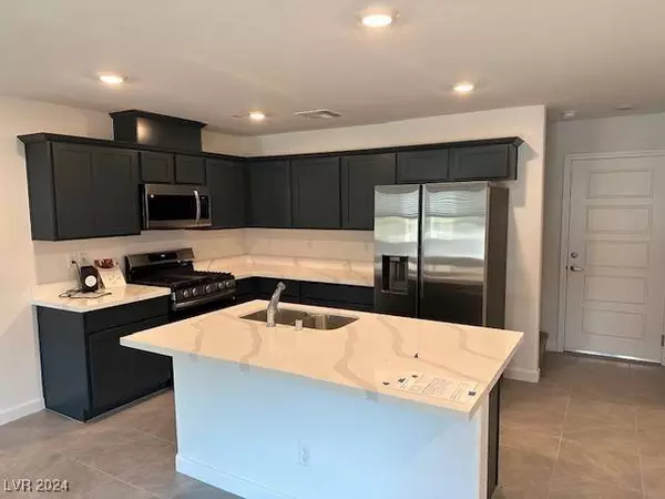 3443 Golden Chariot Avenue, Las Vegas, NV 89106