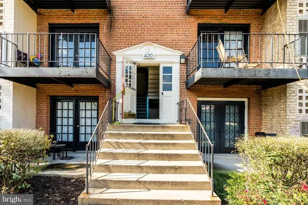 420 N ARMISTEAD ST N #203, Alexandria, VA 22312