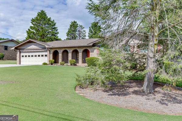 5163 Collins Ct, Lilburn, GA 30047