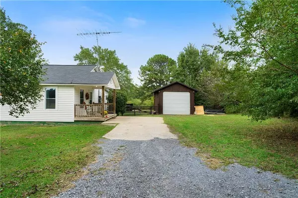 706 Stringer RD, Rockmart, GA 30153