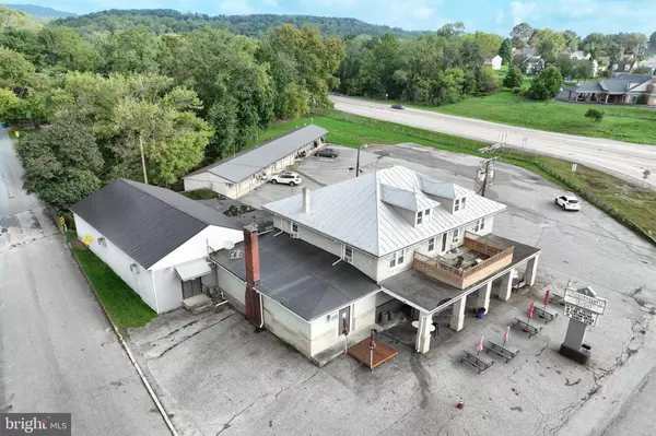 671 MARKET, Hellam, PA 17406