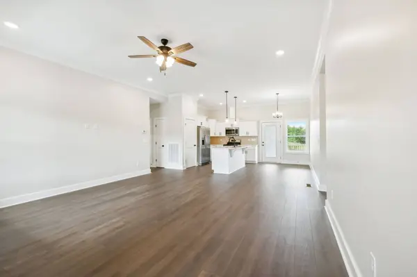 108 Catherine St, Brush Creek, TN 38547