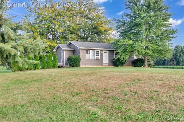 925 S Gregory Street, Fowlerville, MI 48836