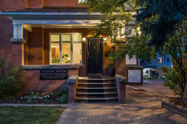 1740 10 ST SW, Calgary, AB T2T 3E8