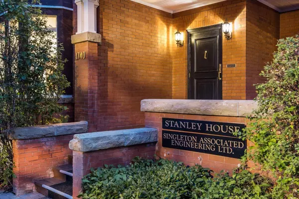 1740 10 ST SW, Calgary, AB T2T 3E8