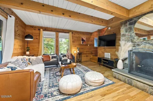 907 Ski Mountain Rd. RD, Gatlinburg, TN 37738