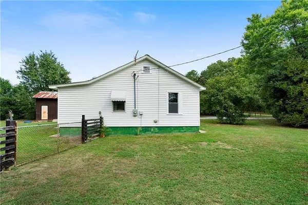 706 Stringer RD, Rockmart, GA 30153