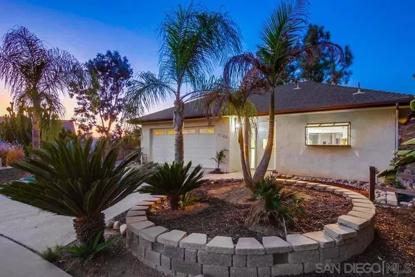 2186 Flying Hills Ln, El Cajon, CA 92020