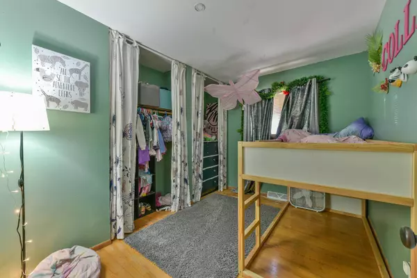 1700 Edgewood Ave, South Milwaukee, WI 53172