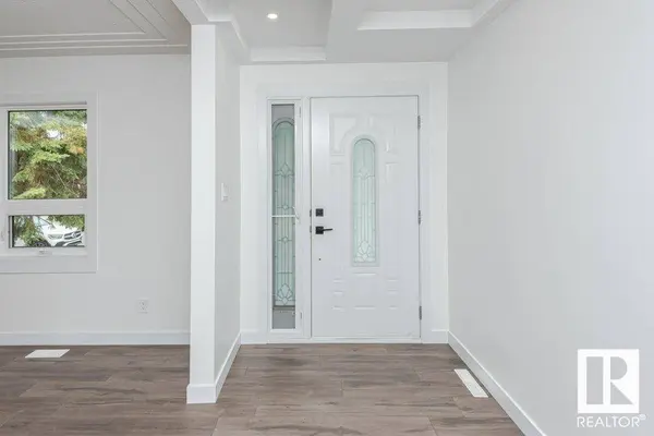 8803 145 ST NW, Edmonton, AB T5R 0T7