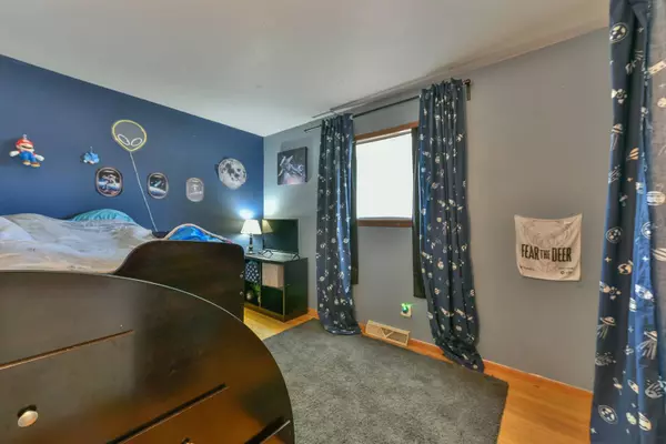 1700 Edgewood Ave, South Milwaukee, WI 53172