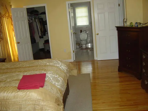 37 Larkspur Rd, Wayne Twp., NJ 07470