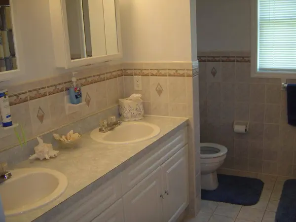 37 Larkspur Rd, Wayne Twp., NJ 07470